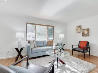 More Details about MLS # 23451567 : 321 SE 32ND AVE