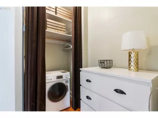 Photo #4: 23453004 Listing