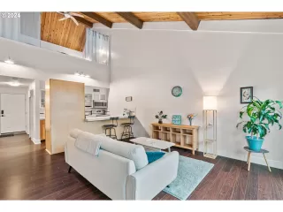 Photo #5: 23454227 Listing