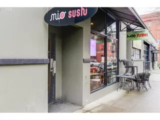 Photo #5: 23454640 Listing