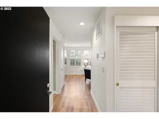 Photo #3: 23455013 Listing