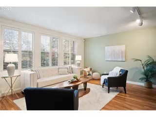 Photo #5: 23455013 Listing