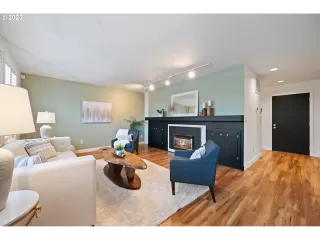 Photo #6: 23455013 Listing