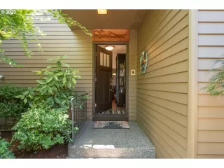 Photo #2: 23455209 Listing