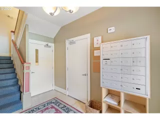 Photo #3: 23455767 Listing