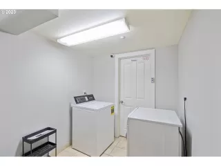 Photo #4: 23455767 Listing