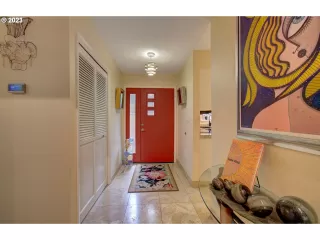 Photo #2: 23455776 Listing