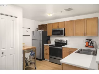 Photo #1: 23457089 Listing