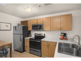 Photo #4: 23457089 Listing