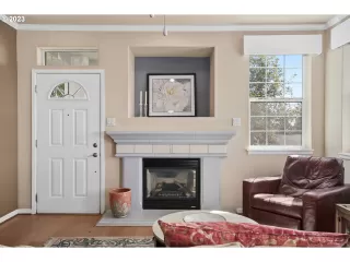 Photo #5: 23457389 Listing