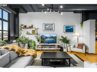 Photo #2: 23458884 Listing 