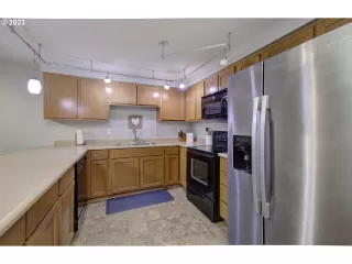 Photo #2: 23460281 Listing