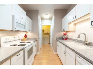 Photo #1: 23461668 Listing 