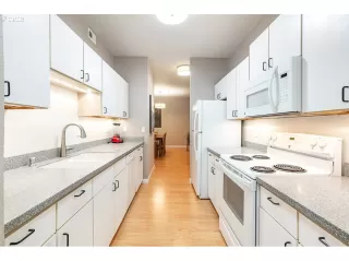 Photo #3: 23461668 Listing 