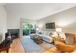 Photo #5: 23461668 Listing 