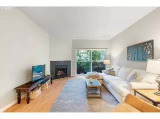 Photo #6: 23461668 Listing 