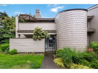 Photo #2: 23464142 Listing 