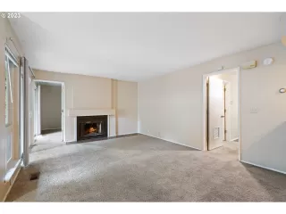 Photo #3: 23464142 Listing 