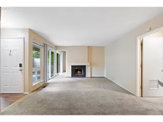 Photo #4: 23464142 Listing 