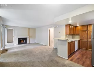 Photo #6: 23464142 Listing 