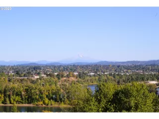 Click for more information on MLS # 23464967 : 4280 S CORBETT AVE 402 More Details about MLS # 23464967 : 4280 S CORBETT AVE 402