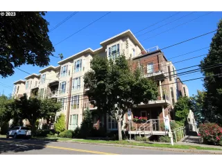 Photo #4: 23464967 Listing 