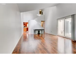 Photo #3: 23466620 Listing 