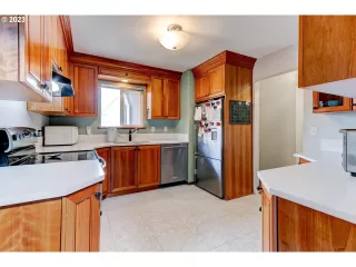 Photo #5: 23466620 Listing 