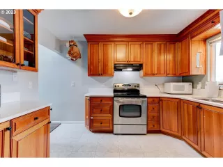 Photo #6: 23466620 Listing 