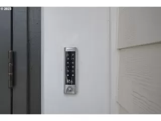 Photo #2: 23466786 Listing 