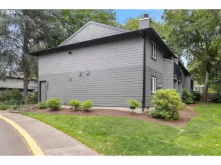 Photo #2: 234668065 Listing