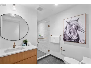 Photo #5: 23467715 Listing