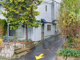 Photo #3: 23467780 Listing 