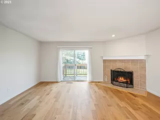 Photo #6: 23469452 Listing 