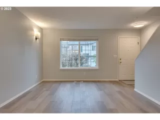 Photo #3: 23470173 Listing