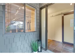 Photo #1: 23471029 Listing