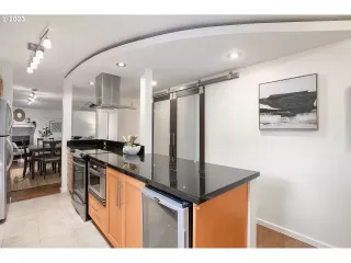 Photo #3: 23471029 Listing