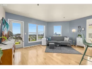 Photo #3: 23471163 Listing