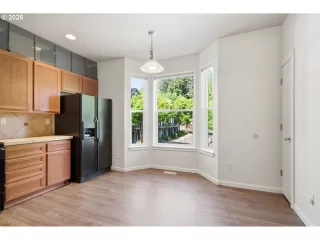 Photo #5: 234720324 Listing 