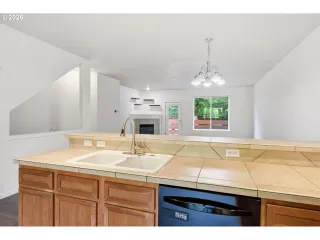 Photo #6: 234720324 Listing 