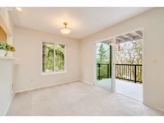 Photo #6: 23472066 Listing