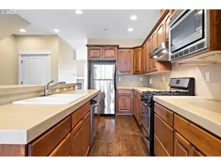 Photo #2: 23474703 Listing