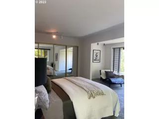 More Details about MLS # 23474950 : 714 NW WESTOVER CIR