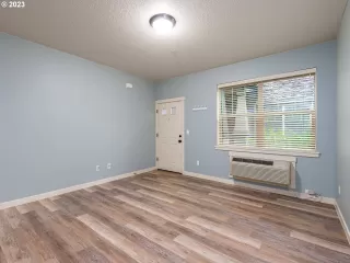 Photo #4: 23475805 Listing 