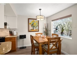 Photo #6: 23475919 Listing 