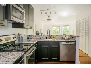 Photo #6: 23475934 Listing 