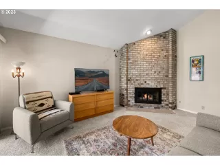 Photo #4: 23478139 Listing 