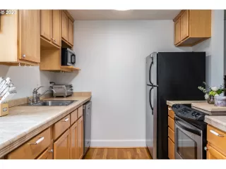 Photo #3: 23479241 Listing