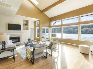 Photo #4: 23480313 Listing