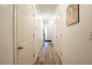 Photo #6: 23480691 Listing